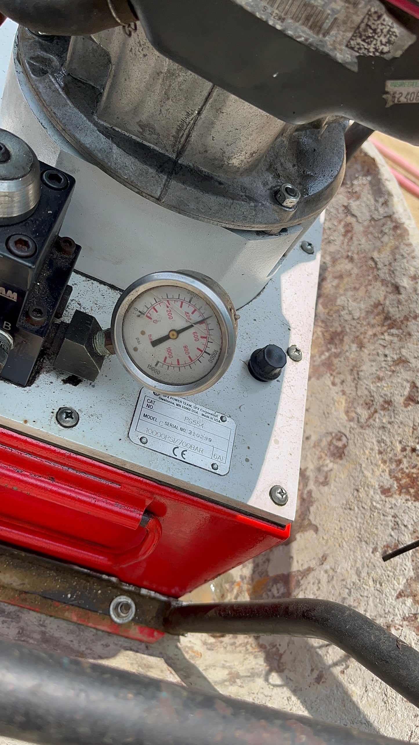 Cuña hidráulica Darda C9 y unidad de potencia hidráulica powerteam