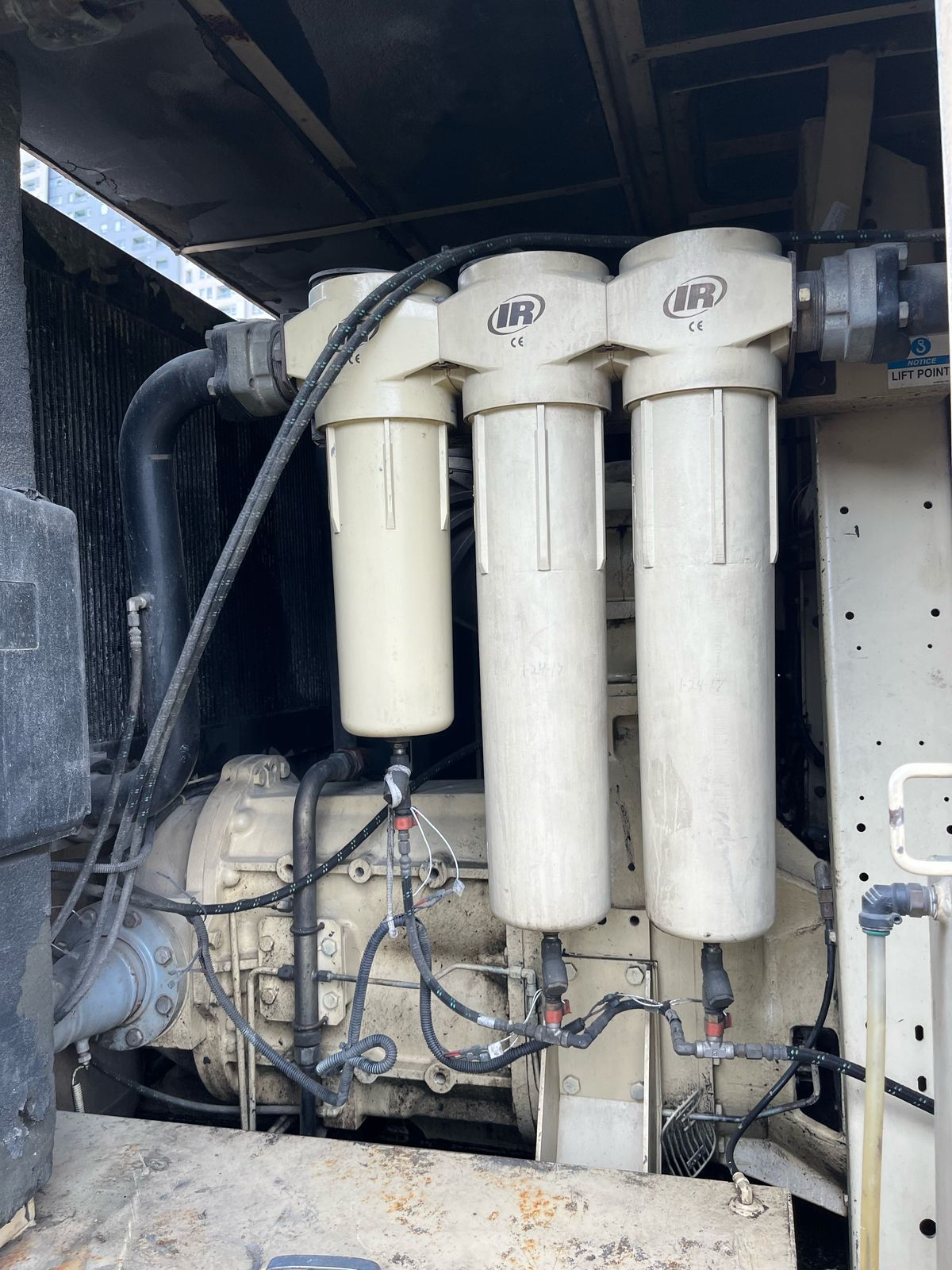 LOTE # 1 COMPRESOR INGERSOLL RAND 1.600 CFM AÑO 2007