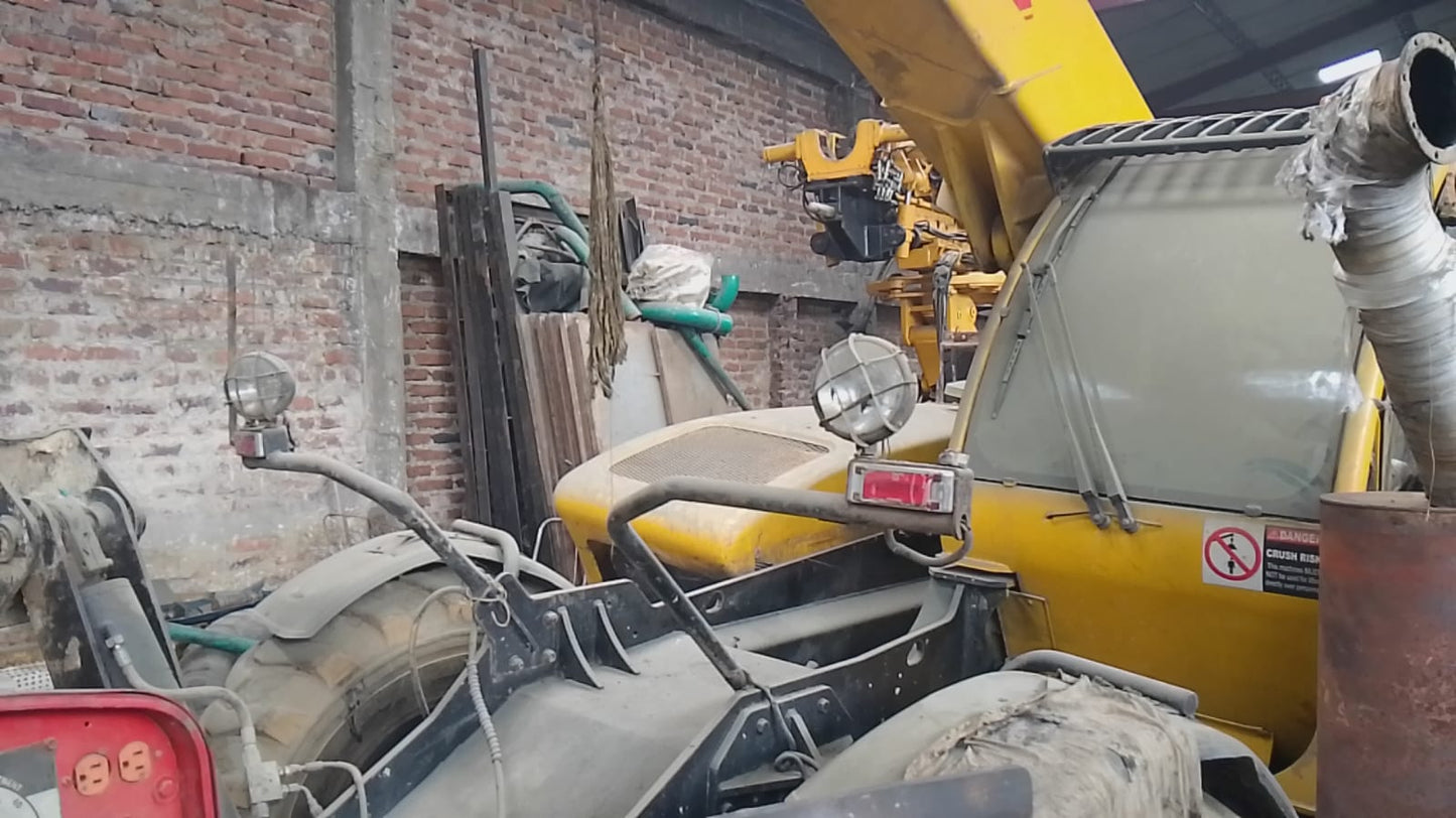 LOTE # 2 TELEHANDLER HAULOTTE 2003 Bogotá