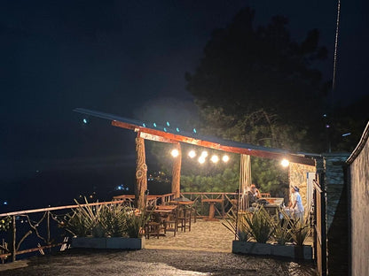 Venta de finca Hotel con Glamping rentando en girardota area 5.037 m2