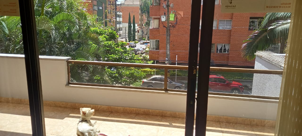 Apartamento en venta en Laureles Medellín