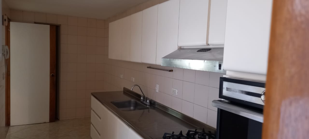 Apartamento en venta en Laureles Medellín