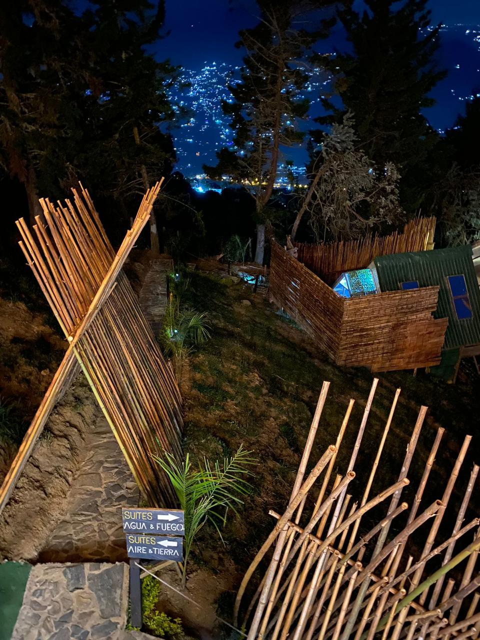 Venta de finca Hotel con Glamping rentando en girardota area 5.037 m2